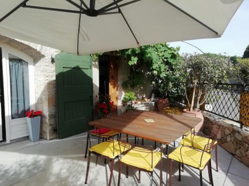 住宿加早餐 Un Nid Entre Vignes Et Pierres Pic St Loup