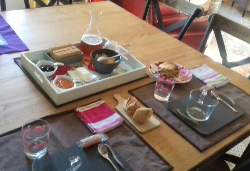 住宿加早餐 Un Nid Entre Vignes Et Pierres Pic St Loup