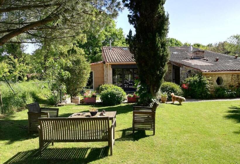 مبيت وإفطار Varzay Autour Du Puits