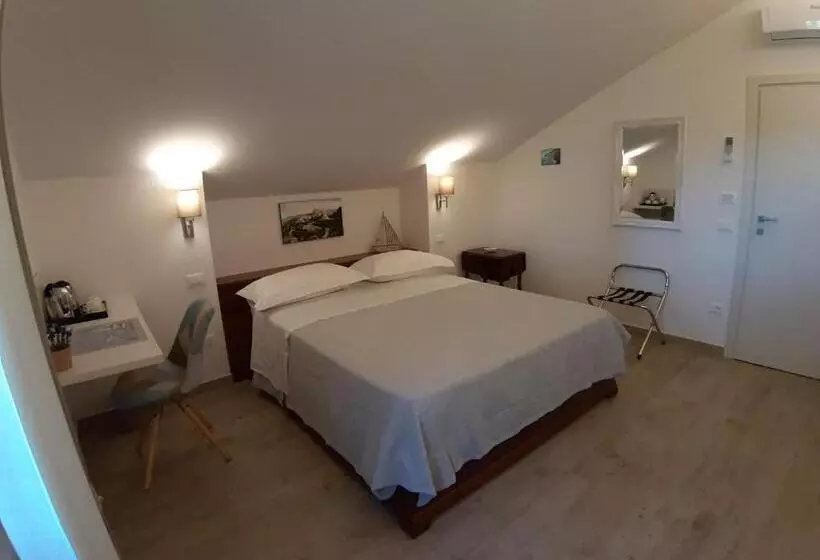 تختخواب و صبحانه Villa De Ruschi