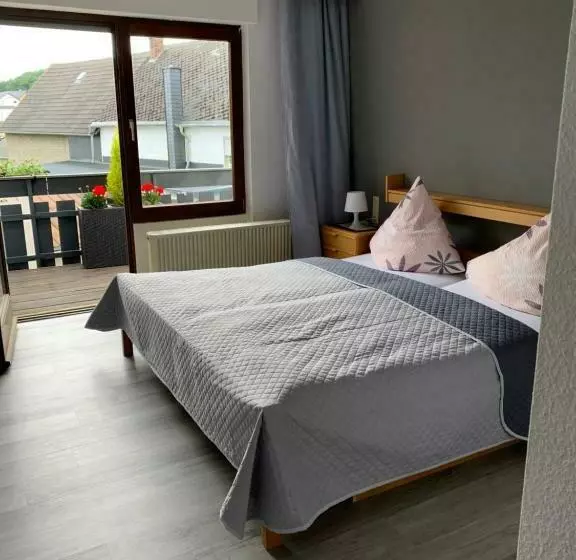 Aamiaismajoitus (B&B) Vina Am Ring