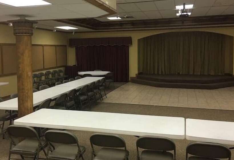 Bo Hotel Canadian Courts