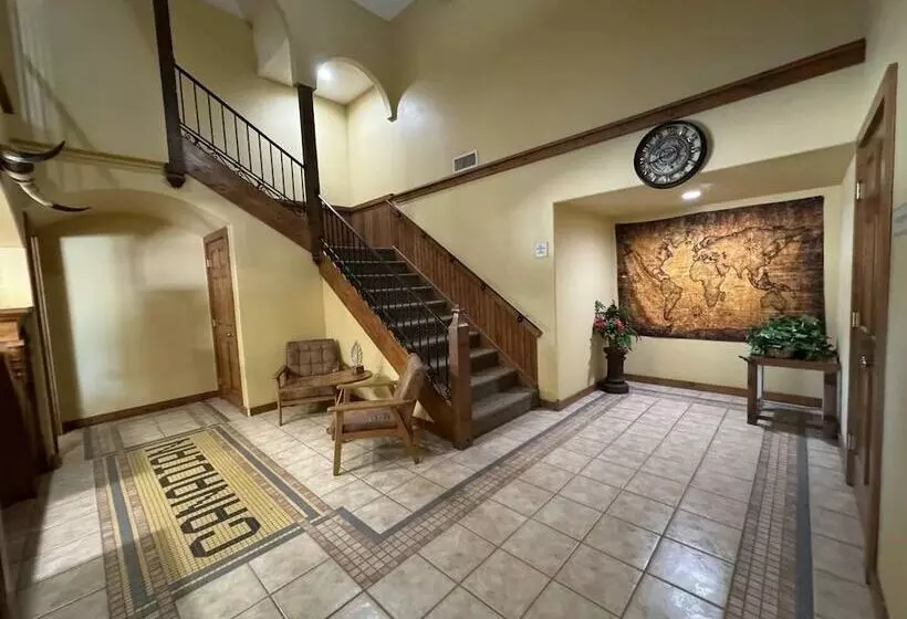 Bo Hotel Canadian Courts