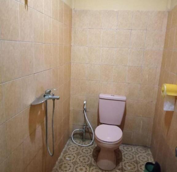 فندق Oyo 91230 Kelimutu Eco Village