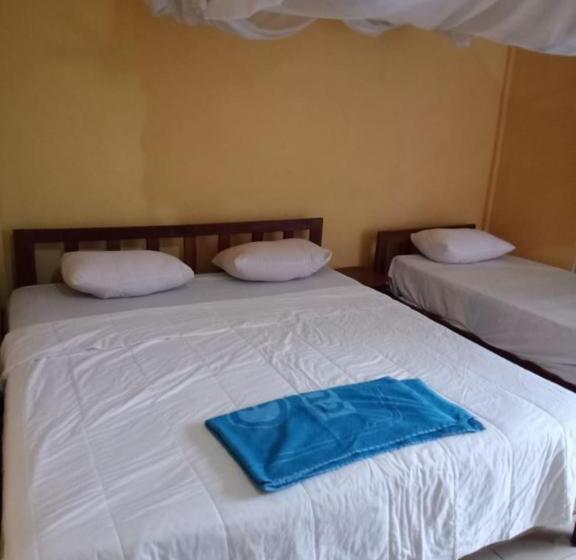 فندق Oyo 91230 Kelimutu Eco Village