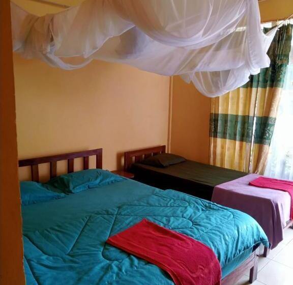 فندق Oyo 91230 Kelimutu Eco Village