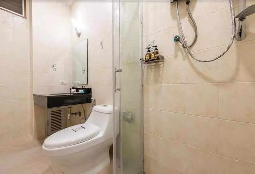 Patra Luxury Hotel Suvarnabhumi