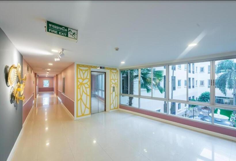 Patra Luxury Hotel Suvarnabhumi