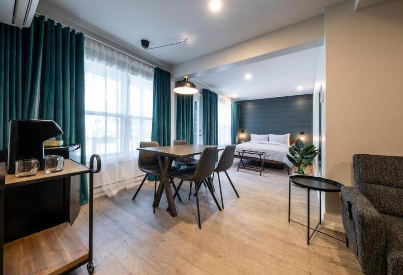 בית מלון כפרי Square Victoria Maison Hôtelière