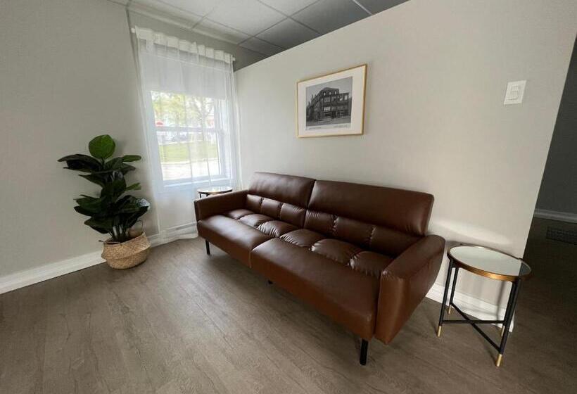 בית מלון כפרי Square Victoria Maison Hôtelière