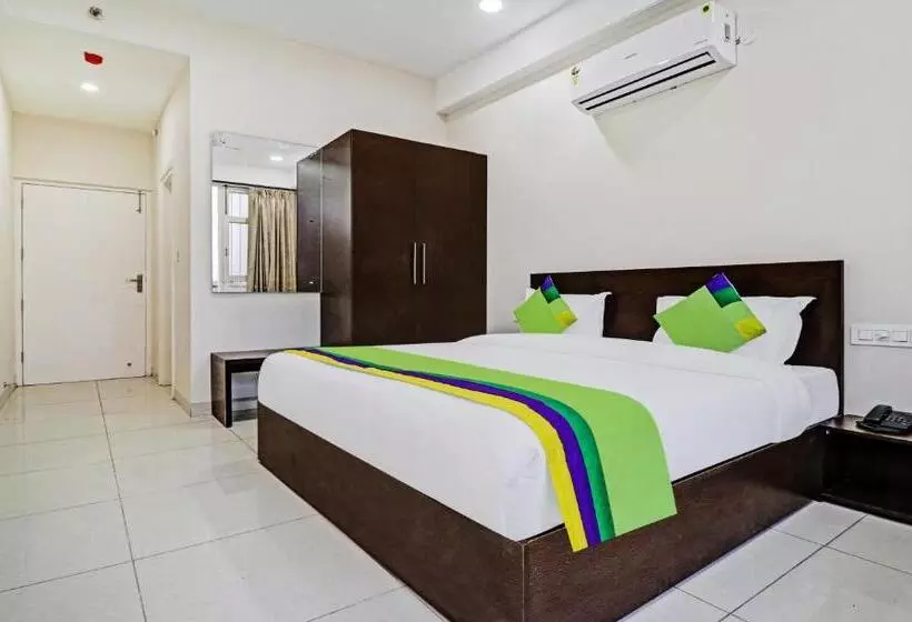 Hotelli Treebo Kamron Regency Sector 80
