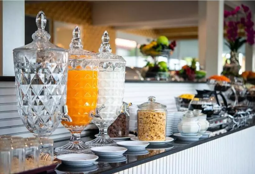 Patra Luxury Hotel Suvarnabhumi