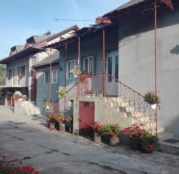 펜션 Kalotaszeg Vendégház