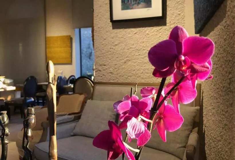 Majatalo Le Prieuré De Bazainville