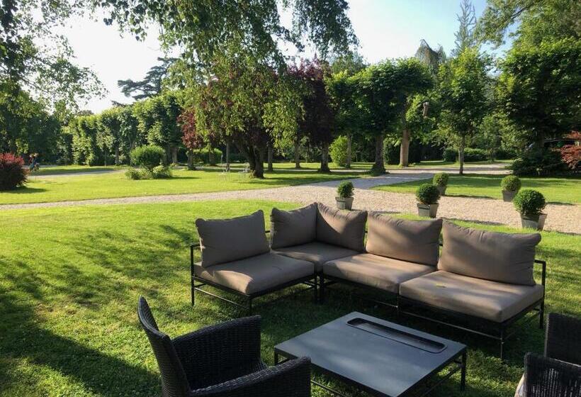 膳宿费 Le Prieuré De Bazainville