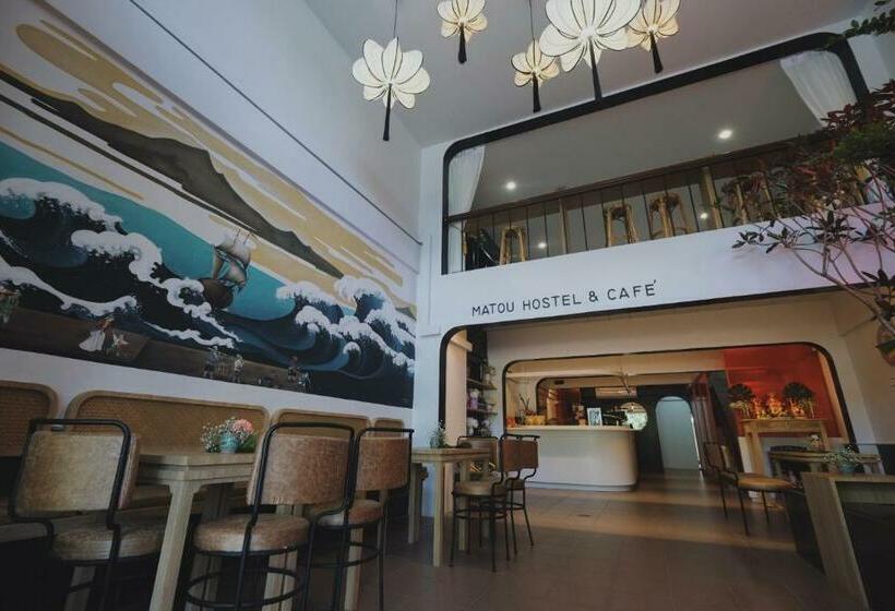 פנסיון Matou Hostel And Cafe