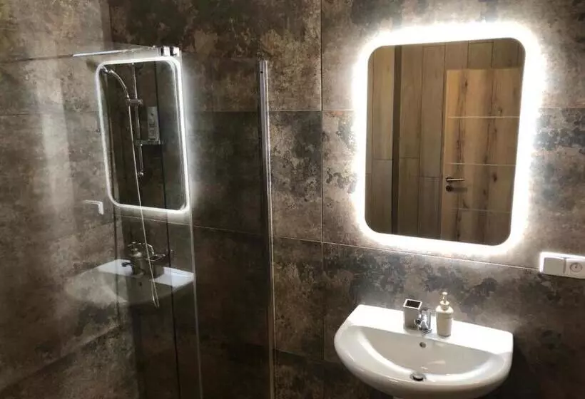 Majatalo Penzion Zlatovláska U Zámku červená Lhota