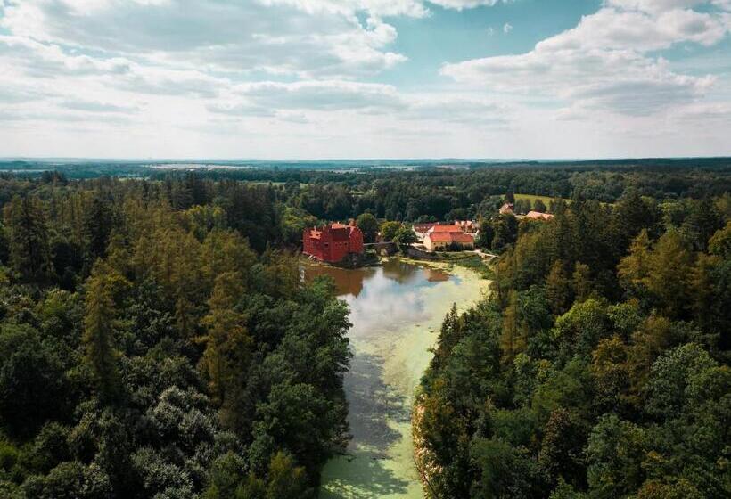 펜션 Penzion Zlatovláska U Zámku červená Lhota