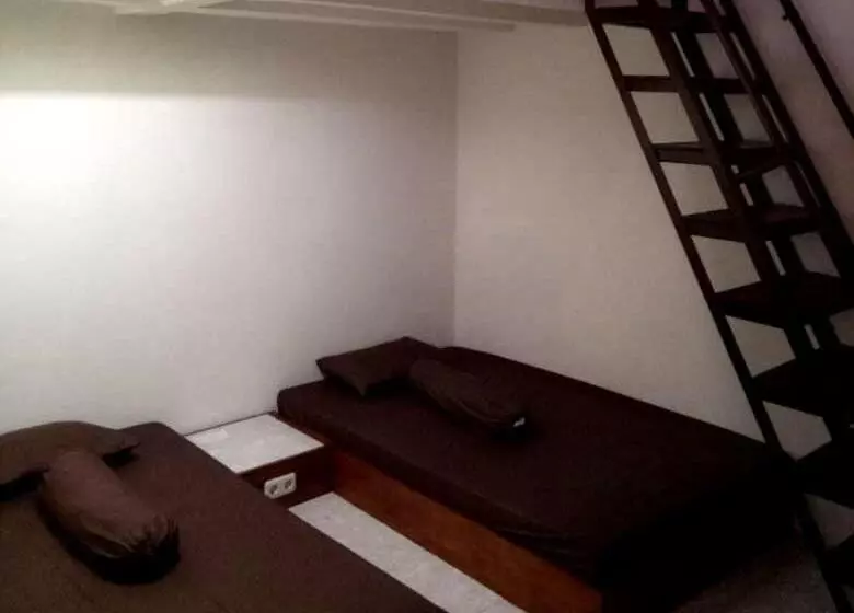 Pension  Rikna Beach House