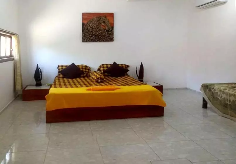 Pension  Rikna Beach House