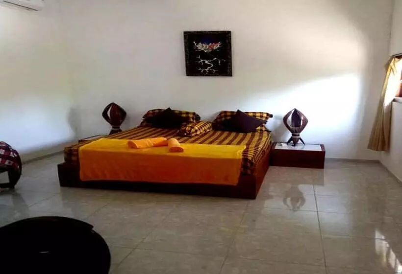 Pension  Rikna Beach House