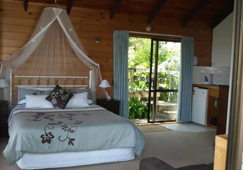 צימר Grafton Cottage & Chalets