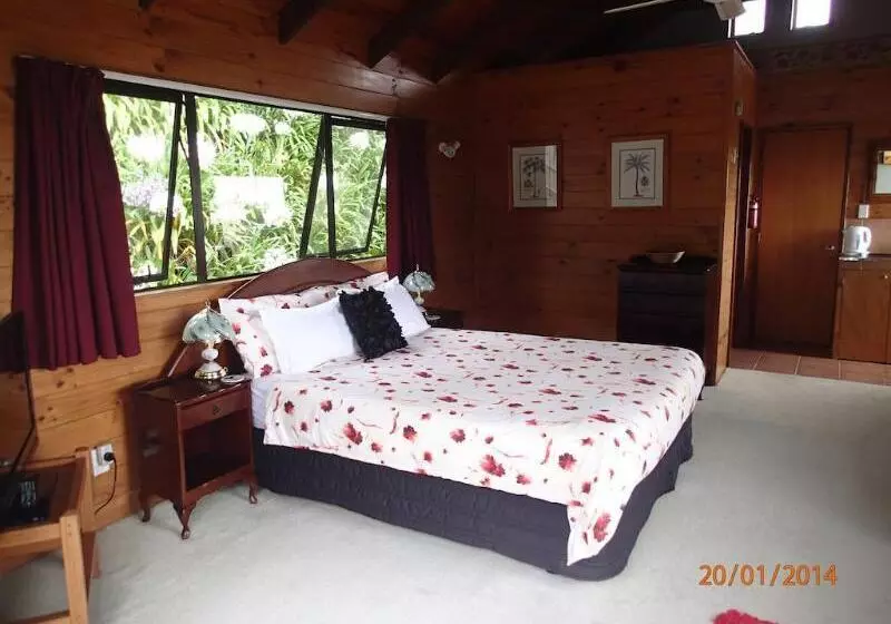 צימר Grafton Cottage & Chalets