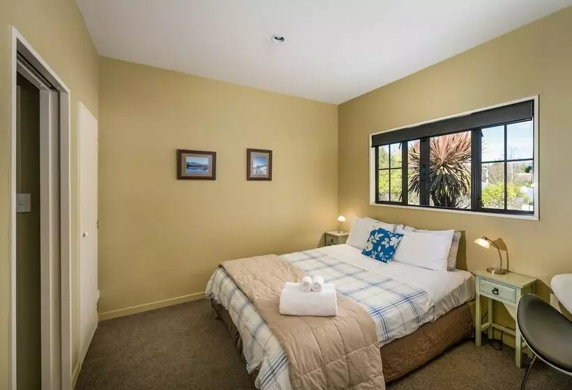 Criffel Peak View Bed And Breakfast