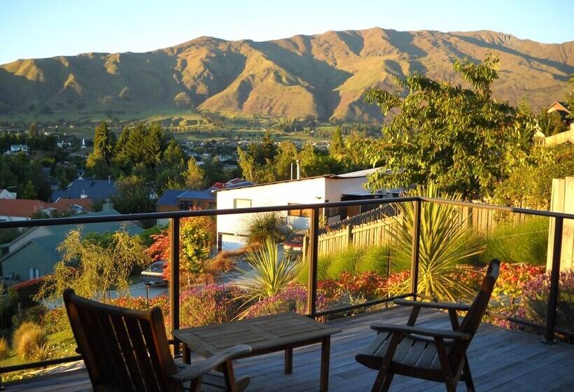 Criffel Peak View Bed And Breakfast