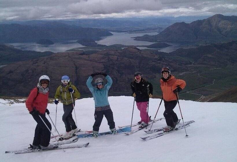 Criffel Peak View Bed And Breakfast