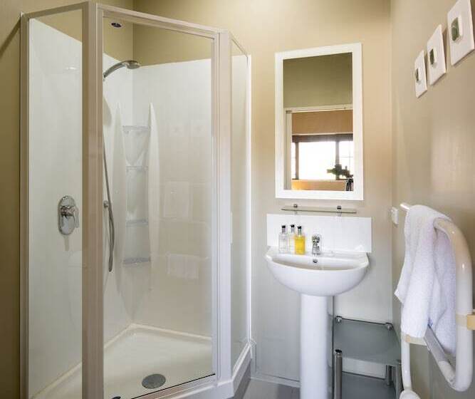 Criffel Peak View Bed And Breakfast