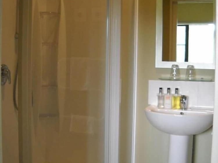 Criffel Peak View Bed And Breakfast