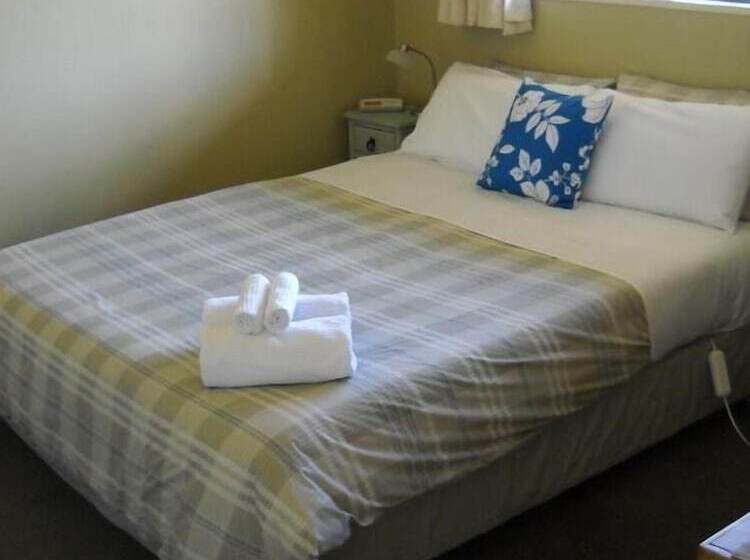 Criffel Peak View Bed And Breakfast