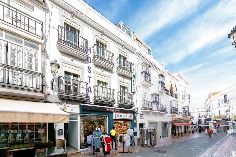 Hostal Luna De Nerja