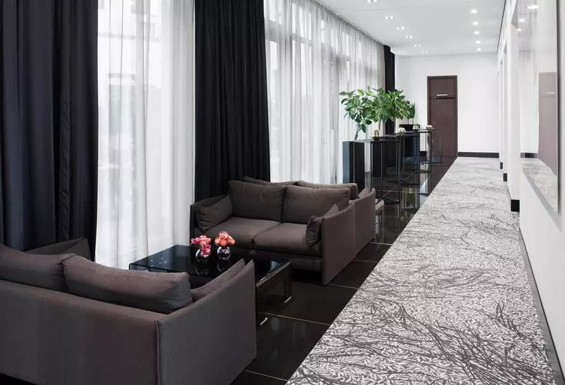 هتل Amano Grand Central