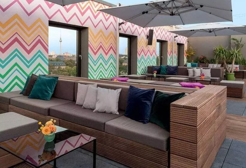 هتل Amano Grand Central