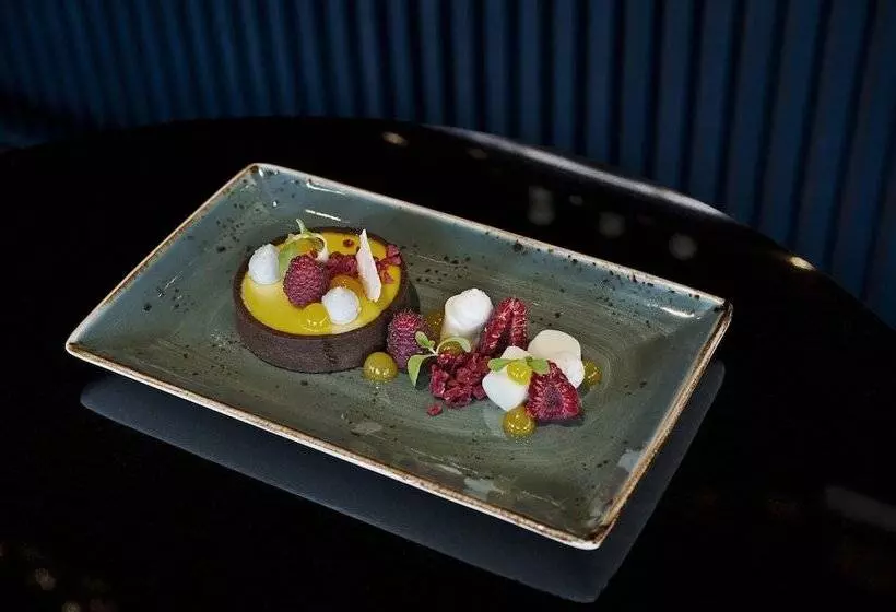 هتل Amano Grand Central