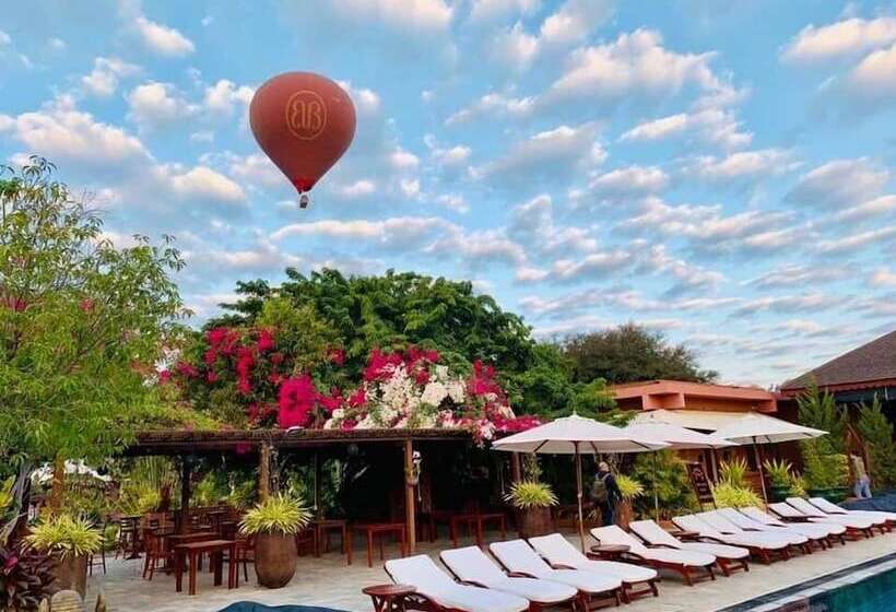 ホテル Bagan Lodge