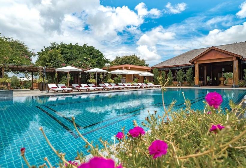 ホテル Bagan Lodge