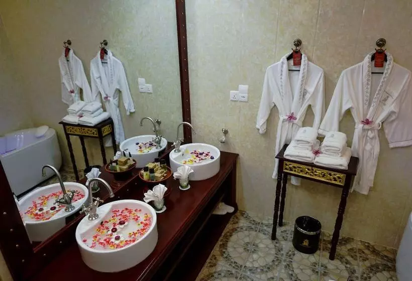 בית מלון כפרי Bagan Lodge