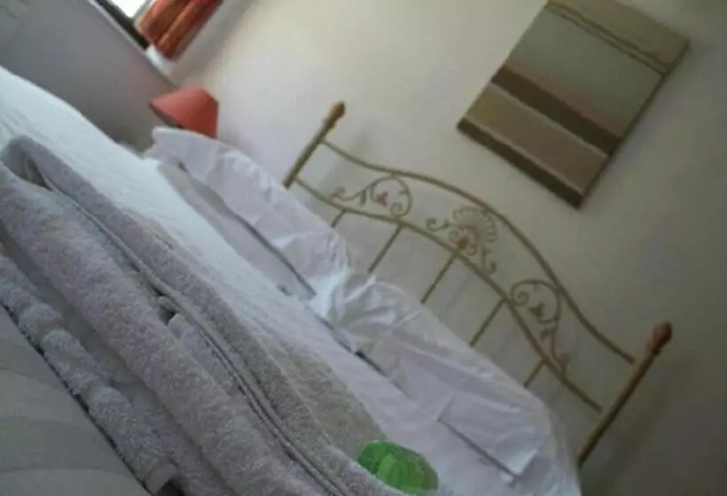 호텔 Beverley Inn &