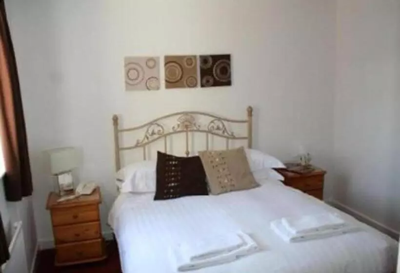 호텔 Beverley Inn &