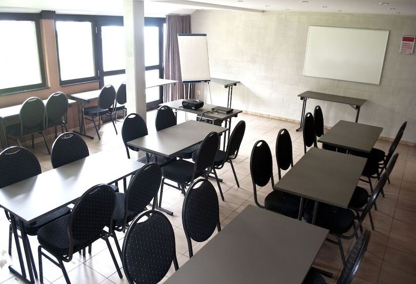 فندق Corsendonk Duinse Polders