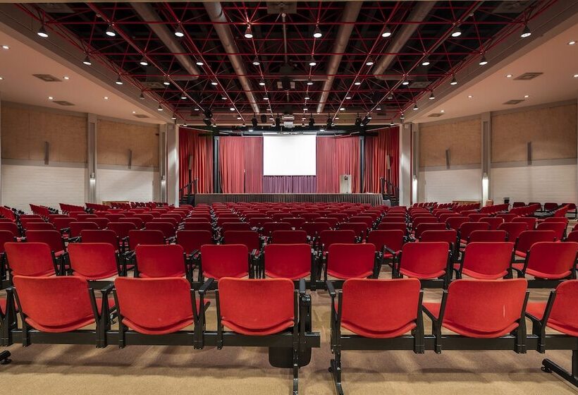 فندق Corsendonk Duinse Polders