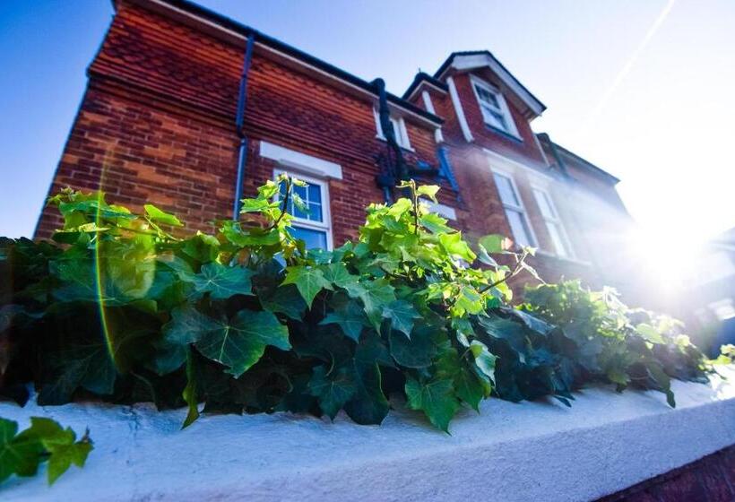 فندق Eastbourne Reymar