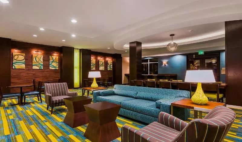 Отель Fairfield Inn & Suites Riverside Corona/norco