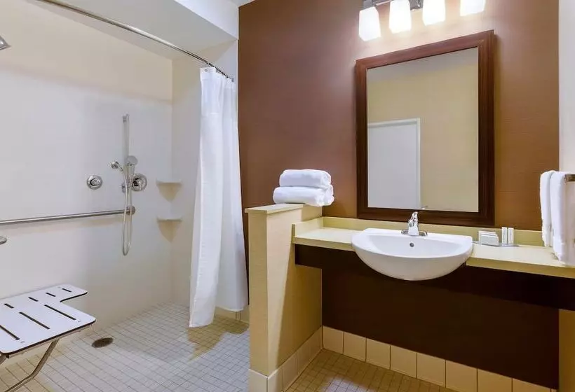 Отель Fairfield Inn & Suites Riverside Corona/norco
