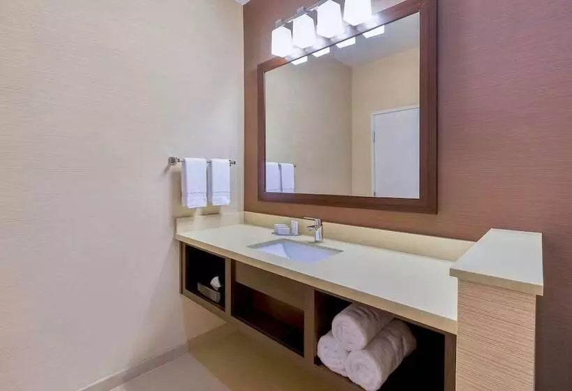 Отель Fairfield Inn & Suites Riverside Corona/norco