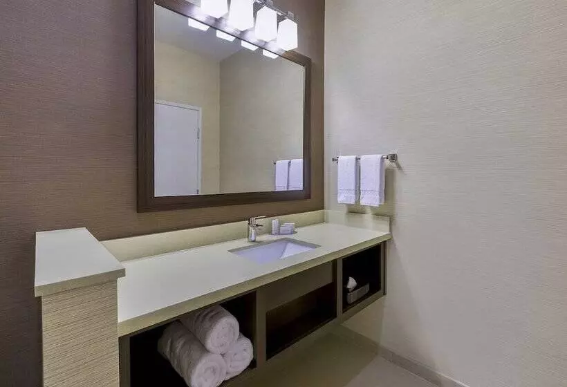 Отель Fairfield Inn & Suites Riverside Corona/norco