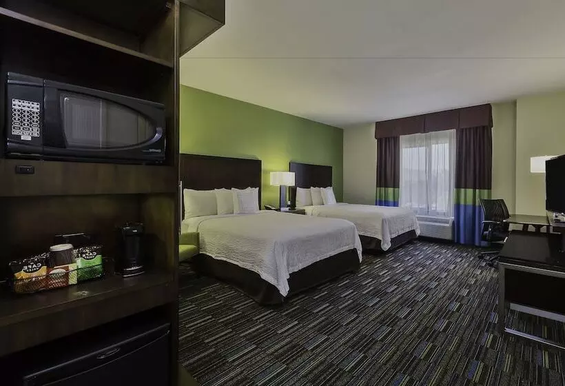 Отель Fairfield Inn & Suites Riverside Corona/norco
